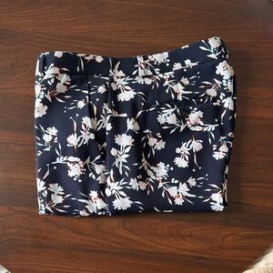 Banana Republic Navy Floral Cropped Pants